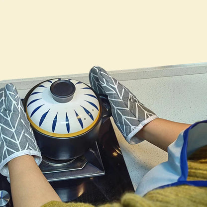 2pcs Heat-Resistant Oven Gloves